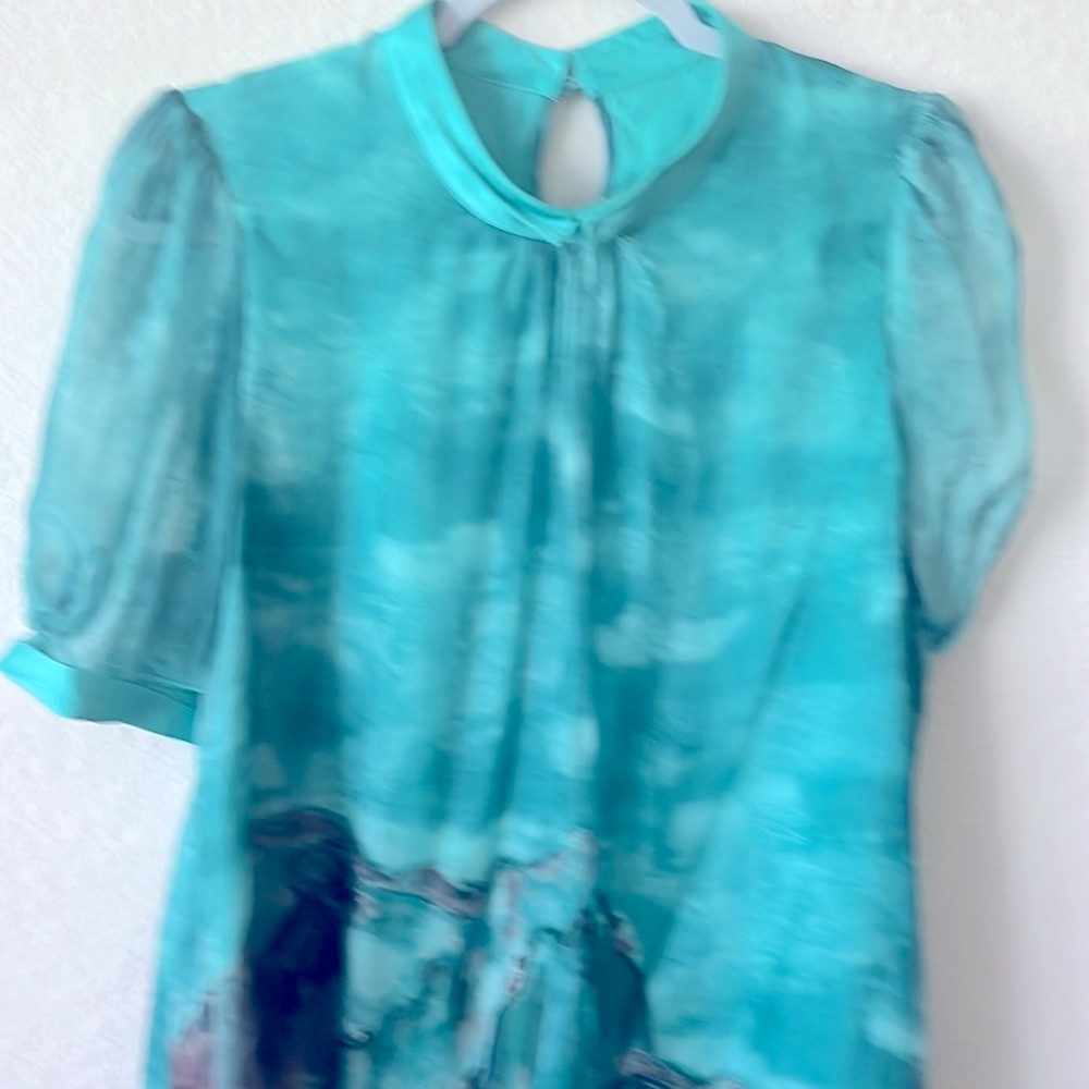 Very rare Queen Mulock Silk abstract Midi
Dress Size XL Fits Size L/M, like new - Picture 3 of 9
